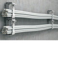 6532 | CABLE CLAMP